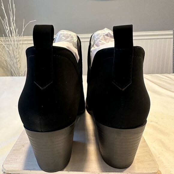 TOP Moda Rager Suede Bootie - Picture 5 of 6